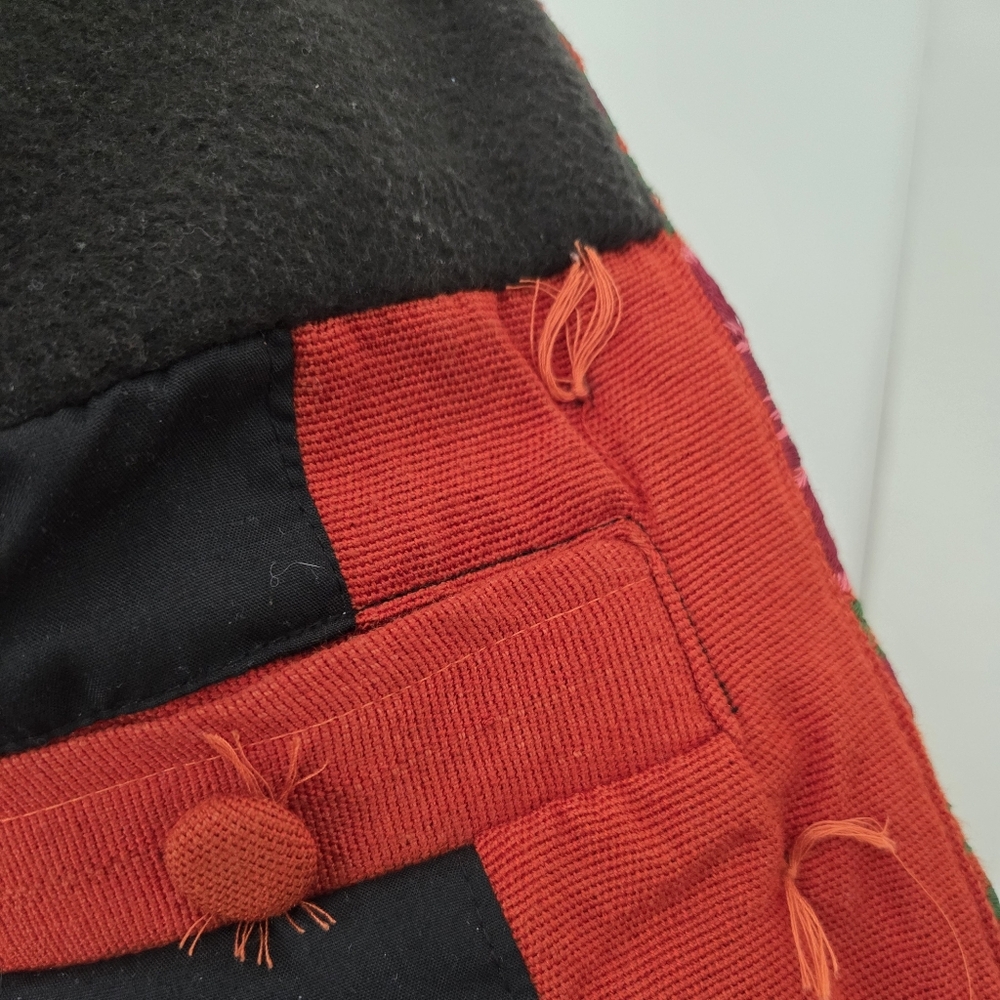 Embroidered Cropped Jacket - Picture 15 of 15
